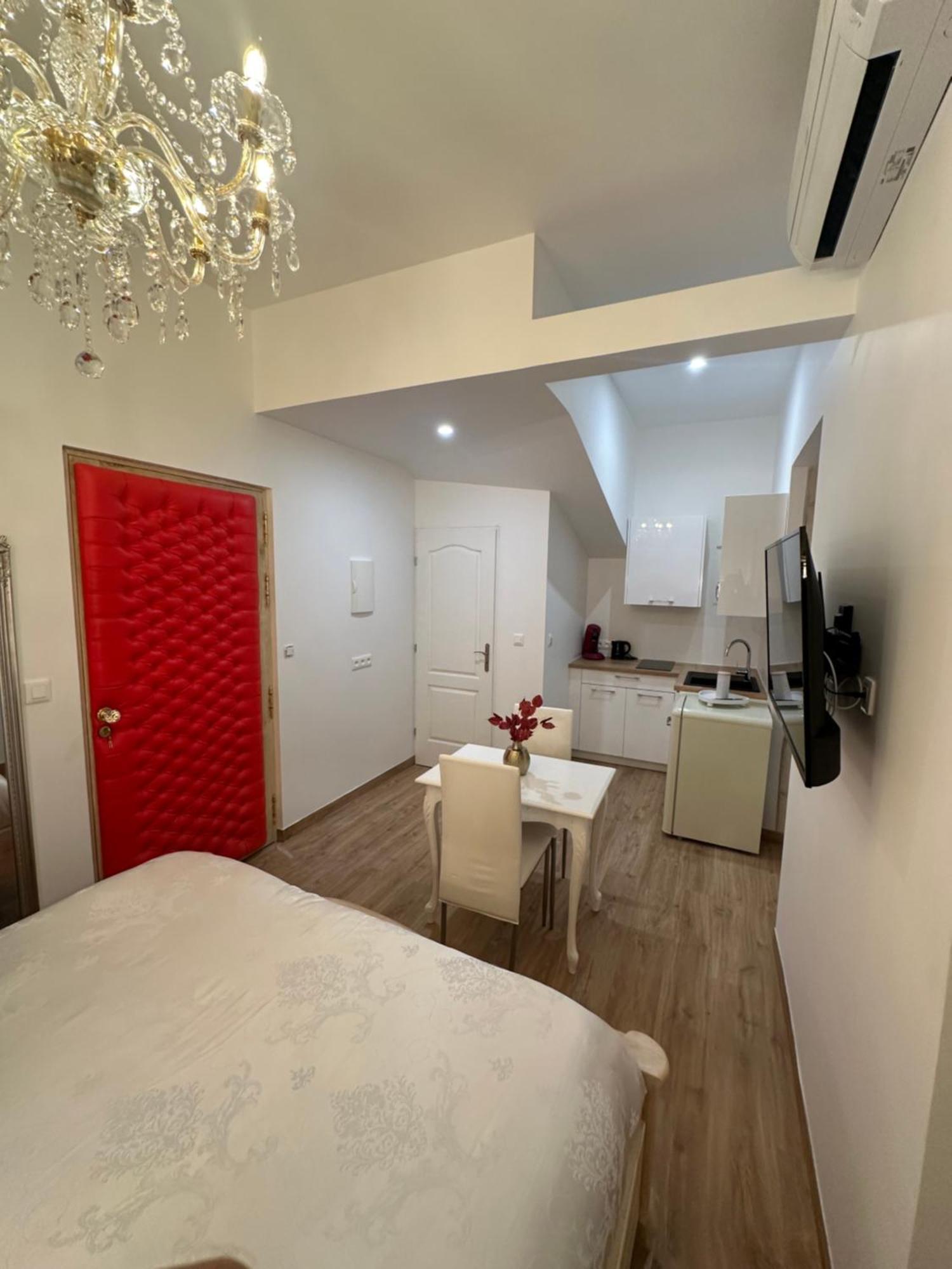 Petit Studio Presbytere Dans L'Eglise 纳博讷 外观 照片